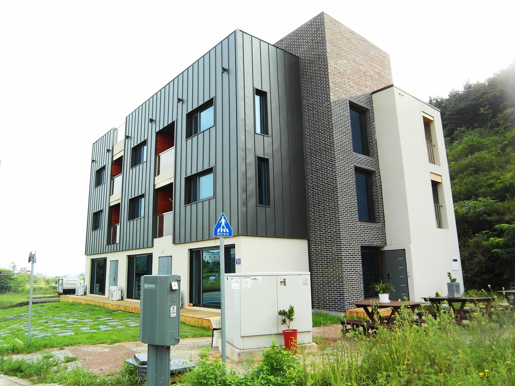 Leeon Guest House Инчон Экстерьер фото